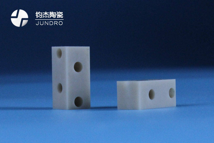 高导热氮化铝陶瓷的完整制备技术_烧结