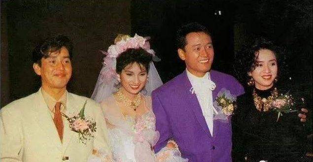 与周星驰是发小,曾被冤枉背"狐狸精"骂名,今被苗侨伟独宠29年
