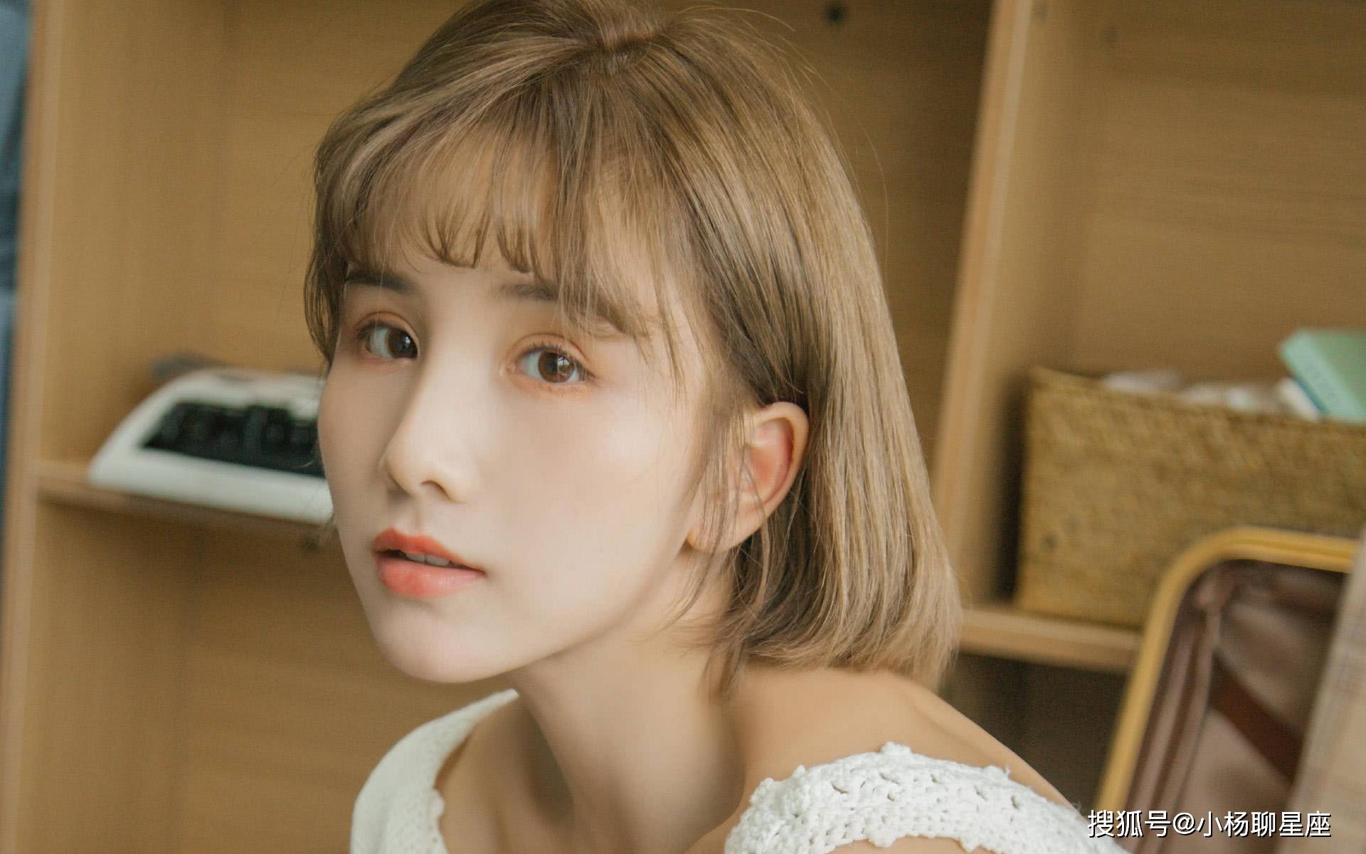 原创最适合穿连衣裙的3大星座女,身材匀称有料,让男人心动不已!