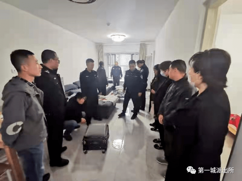 河北香河县第一城派出所成功捣毁一传销窝点解救4名被困人员