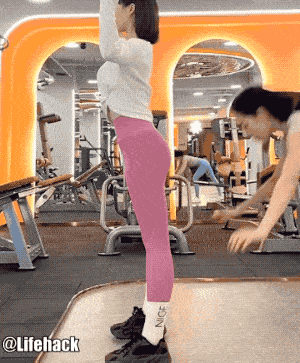 健身房凡尔赛一波看看200斤妹子的