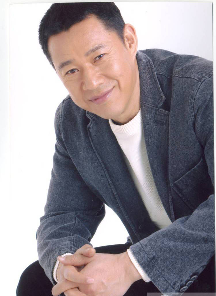 张丰毅