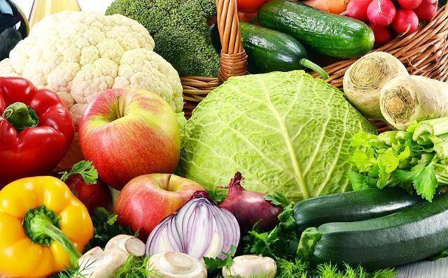 原创这4种蔬菜致癌性比槟榔都强,若是天天吃,癌症可能会缠上你