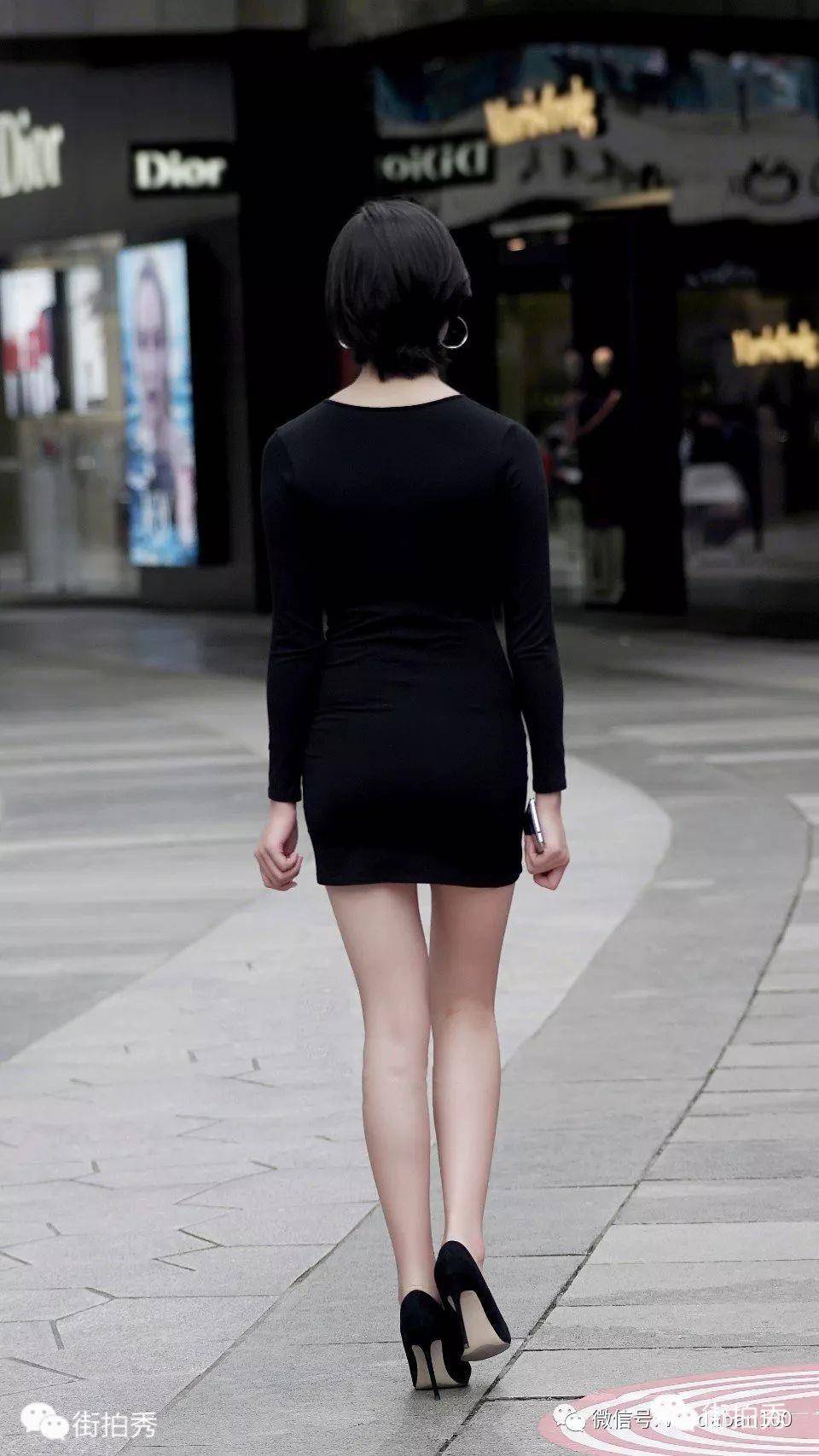 街拍:黑色紧身裙 高跟鞋搭配
