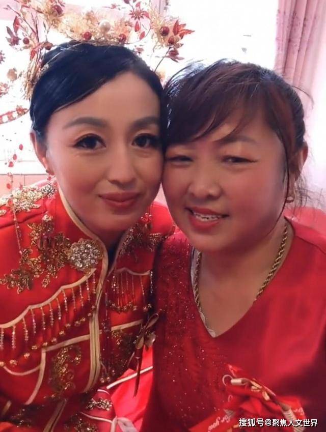 山西一50多岁女企业家与20多岁河北小伙结婚走红,婆媳