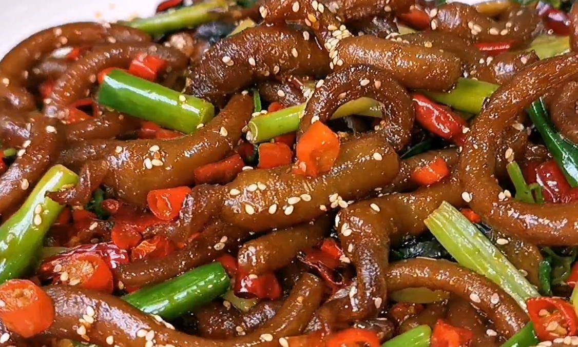 原创教你爆炒猪小弟的简单做法,香辣爽脆,这谁能顶得住!