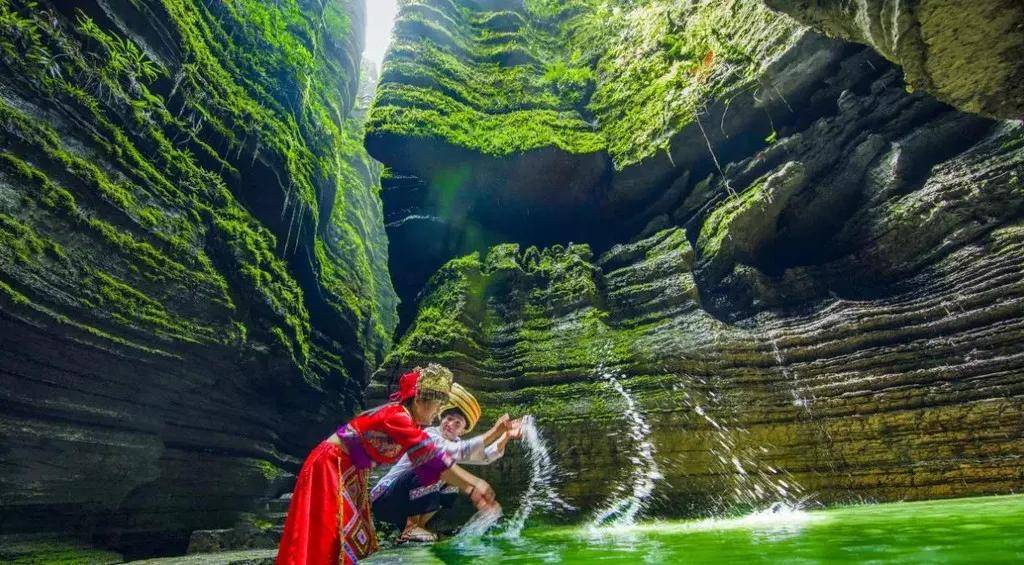 蜂摄摄影分享神秘巴楚神农架恩施大峡谷巫山神女天路8天7晚摄影团