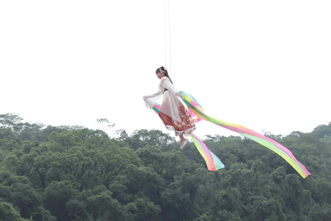 东莞观音山网红飞天威亚升级游客体验花样百出