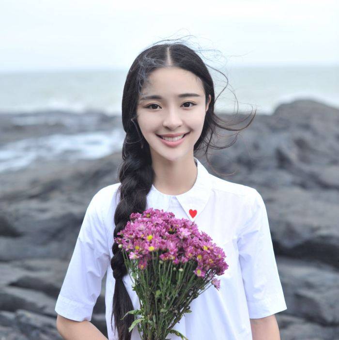 原创李莎旻子公布新恋情,王源十分兴奋,说自己认识李莎旻子的新男友