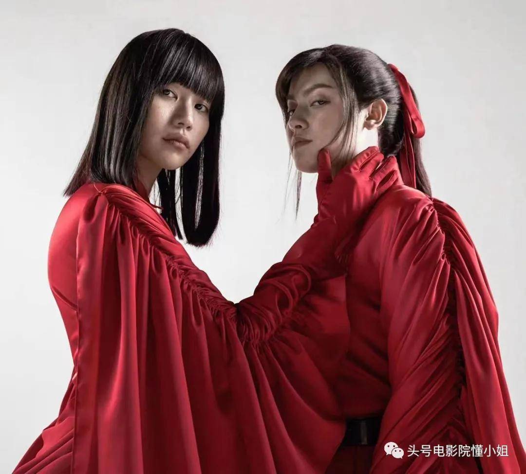 《禁忌女孩》影评:8.5分R级暗黑剧!校园恶女回归,一口气放出8集,全是真实事件改编