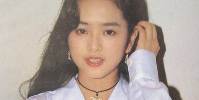 曾与周慧敏齐名玉女,林志颖苦追3年无果,现发福成大妈生活落魄_叶蕴仪