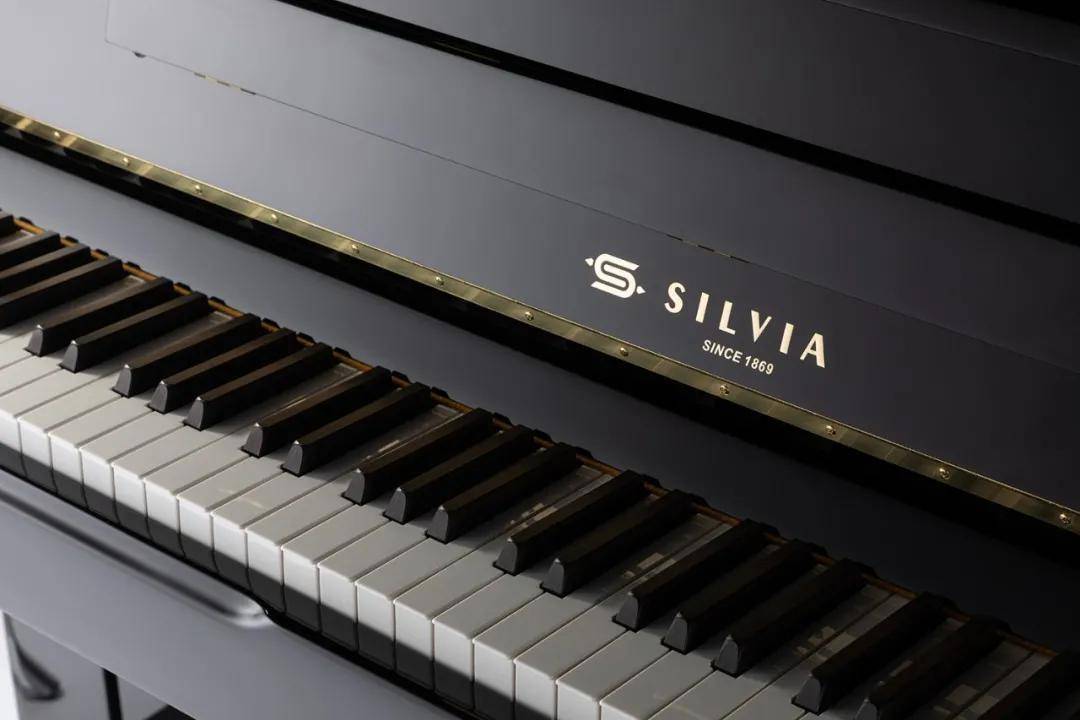 【官宣】西尔维娅钢琴(新款)上市|李斯特纪念系列限量至尊收藏版已