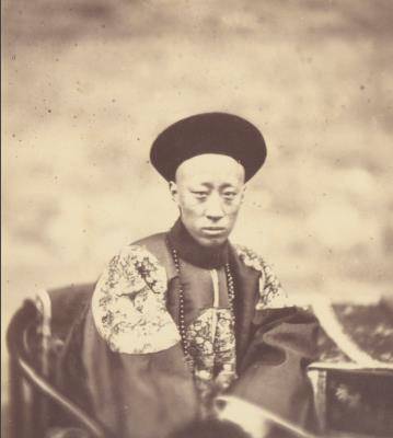 奕誴因粗鄙不文被过继出去,还曾认为奕不臣
