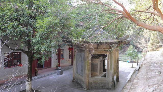 原创江西深山里的千年古刹,却是禅宗"马祖道场",地位不输少林寺
