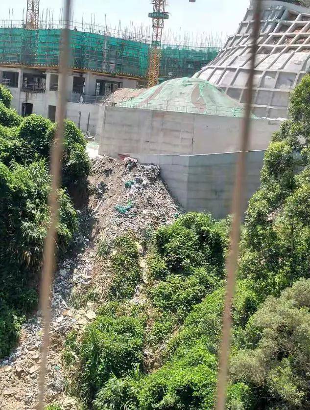 福州建发榕墅湾又被投诉了这次涉及山体滑坡
