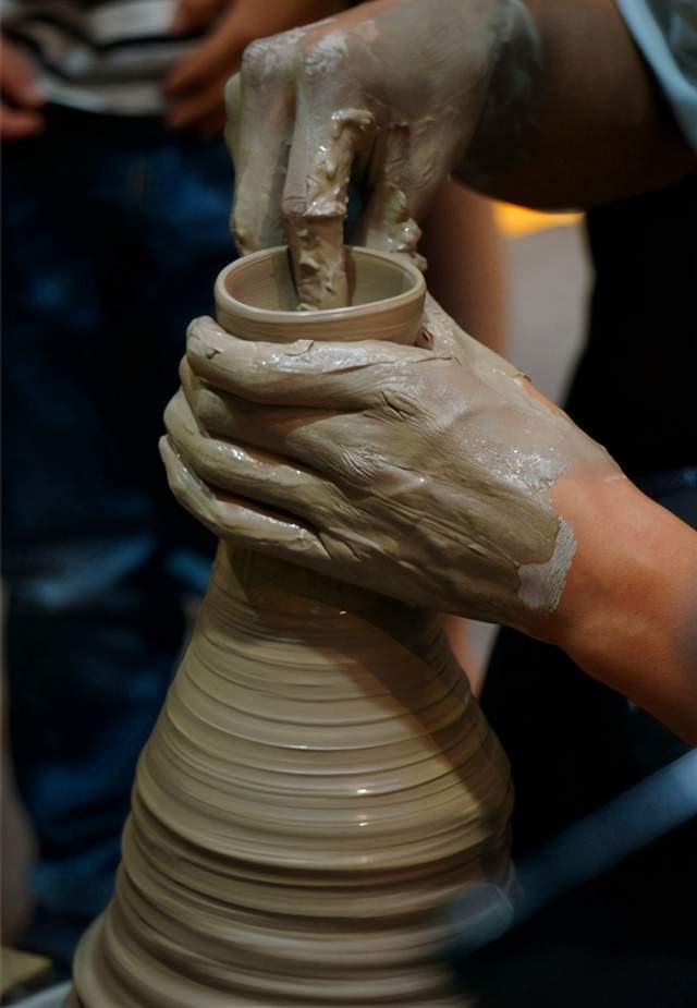 与"泥"邂逅丨拉胚陶艺,传承千年的古艺手工!