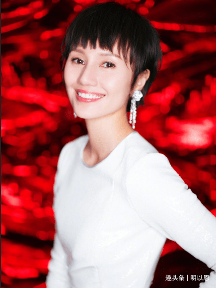 袁泉:最年轻的"话剧女王",与老公感情好到高圆圆也"撬