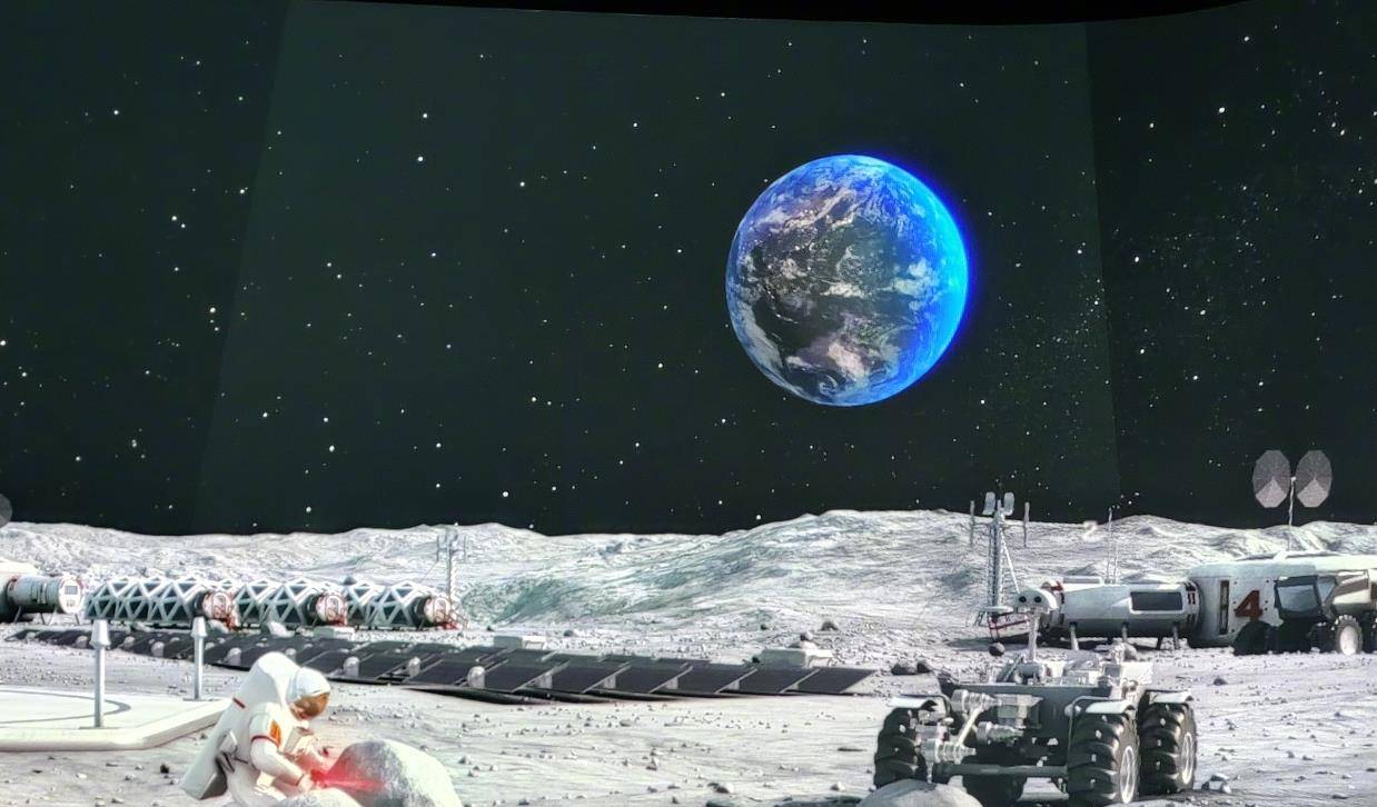 中国月球基地规划图曝光,车轮滚滚全面机械化,载人飞船随时待命