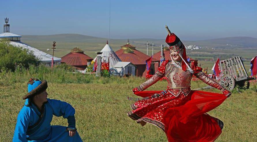 原创《敖包相会》的敖包是蒙古包吗?这可能是外族人常有的误会