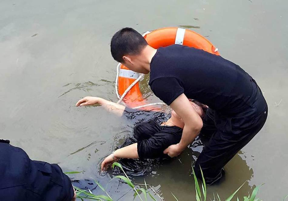 河南长葛发生溺亡事件,一女子酒后跳河,5人救援4人遇难