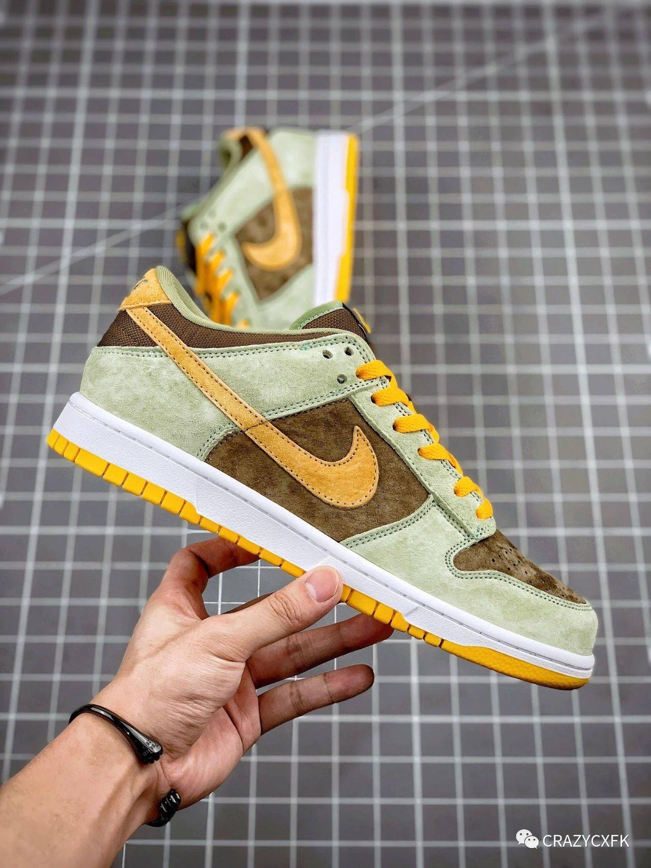 耐克nike sb dunk low se dusty olive 橄榄绿丑小鸭板鞋