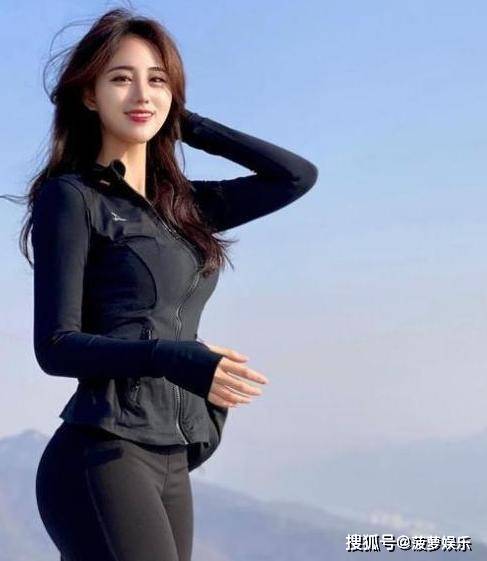 原创27岁韩国美女,黄金比例身材惹人羡,热爱健身让她魅力十足