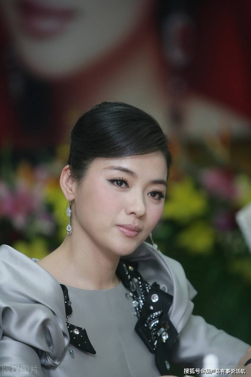 原创歌唱家陈思思,是一个漂亮的湘妹子,如此优秀的她,却至今未婚