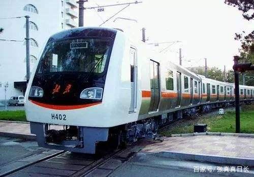 北京地铁12号线建21个站点,预计明年投入使用