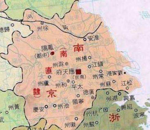 明朝时期,地图简要概括就是"两京十三省",也就是南北直隶和十三个承