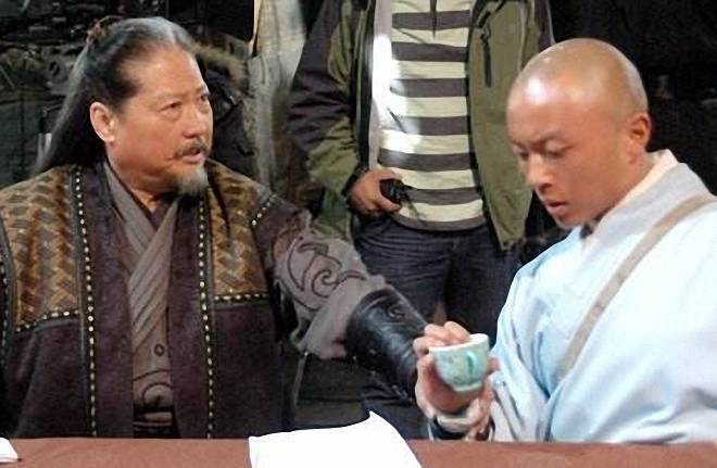 出道就与李连杰合作,9岁被王晶一眼相中扮演洪文定,今活成这样