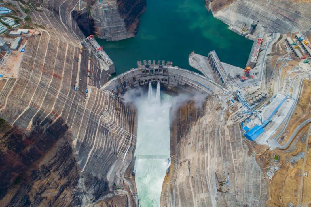 原创中国基建再度发力,有望拥有新型超级水电站,地位仅次于三峡大坝