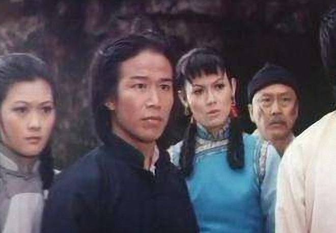 不做演员却隐退经商,周星驰请他演电影被婉拒,72岁过成这样_谭道良