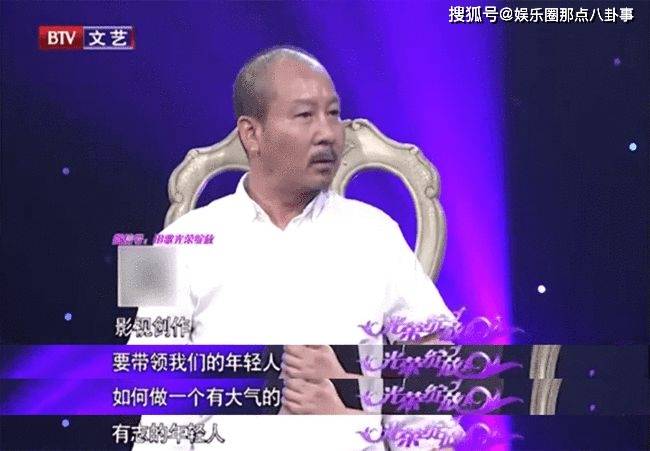 而且马少骅热衷于演绎这些伟人.