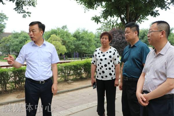 7月2日,三原县县长何锐带领县政府办,农业农村局,生态环境局等部门