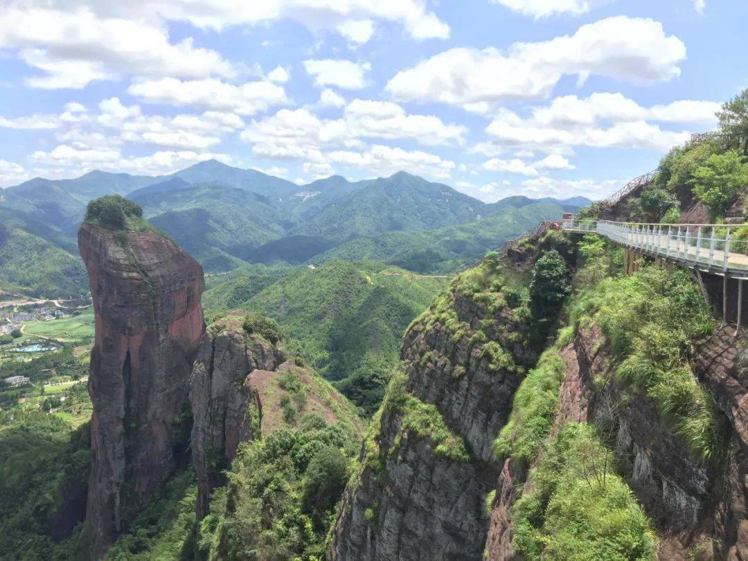 江西一处自然景观与人文古迹交相辉映的景点,是aaaa级