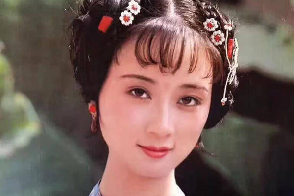 原创妙玉在凶险的瓜州渡口,被迫红颜屈从枯骨?嫁给老翁的竟是林黛玉