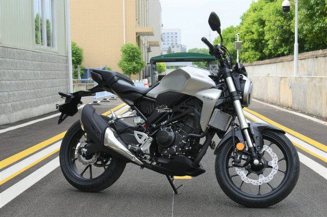 被价格掩盖了实力本田cb300r骑行体验完美的入门级街车