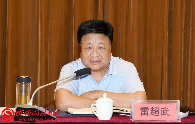 渭南市慈善协会会长雷超武讲话.记者 冯天丽摄