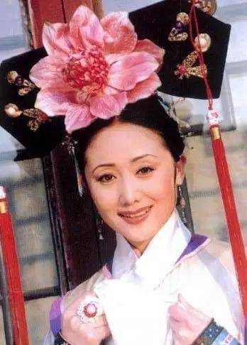原创还珠格格里的柳红现在好美明月彩霞一个身价超过范爷一个无人识