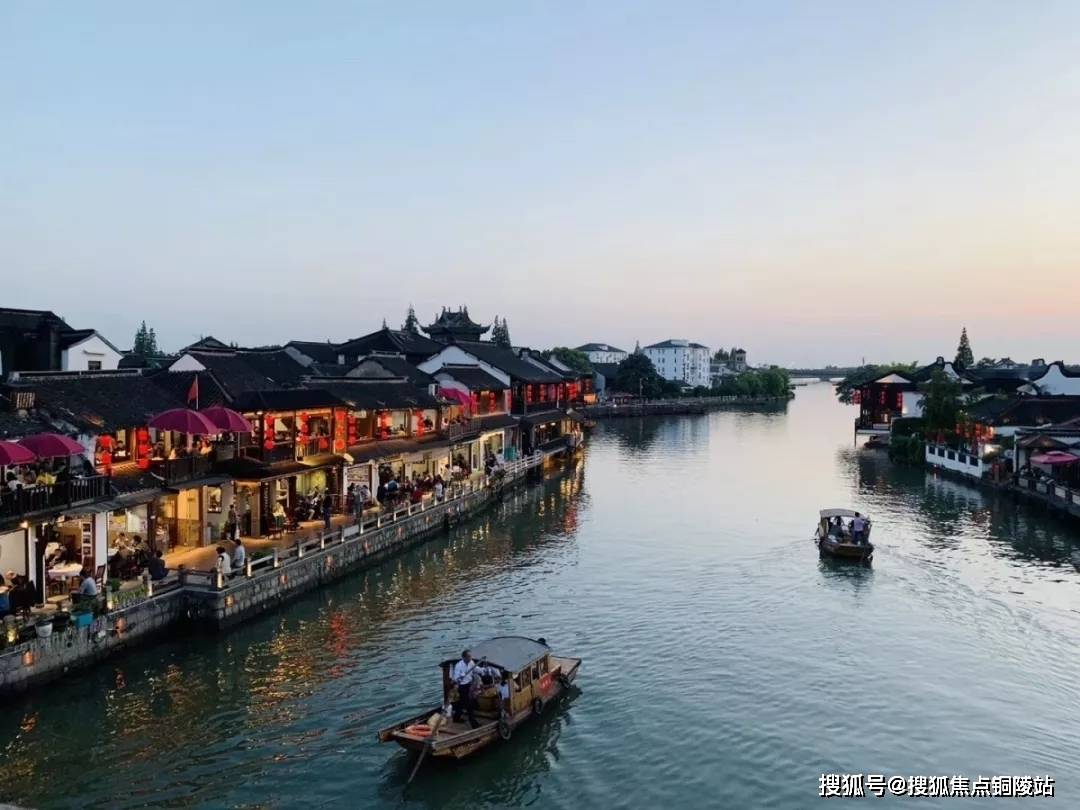 "上海威尼斯"美誉的朱家角,随着城市的蓬勃发展,这个印象中的传统景区