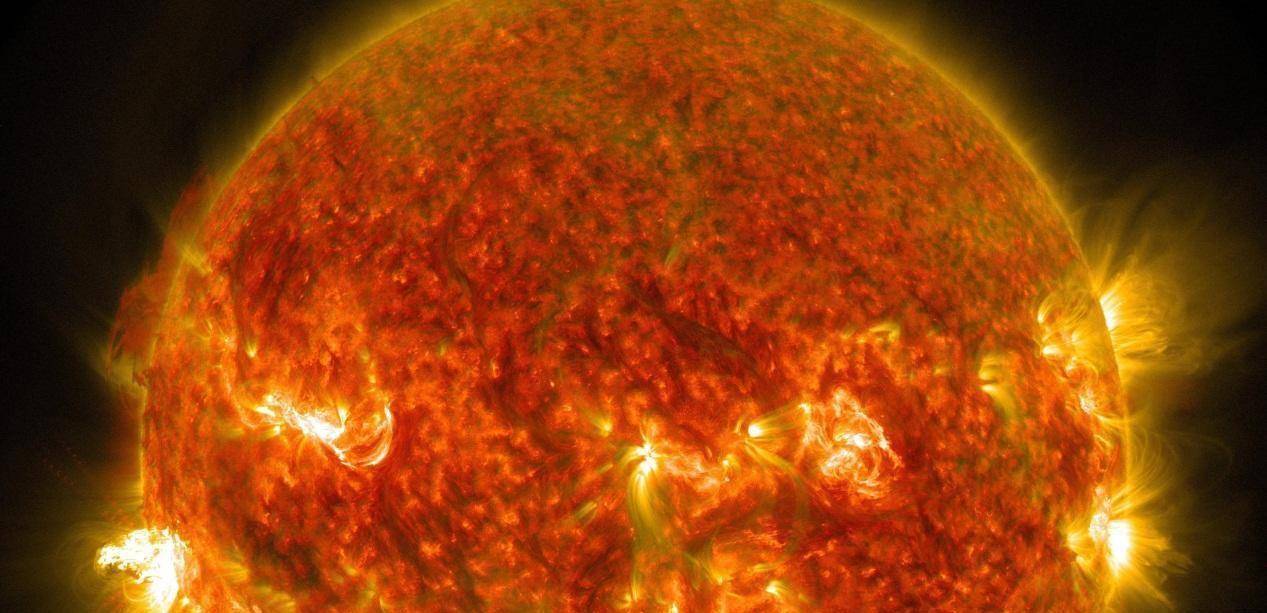 图解:太阳耀斑爆发的画面,图片:太阳动力学天文台/欧空局/美国航天局
