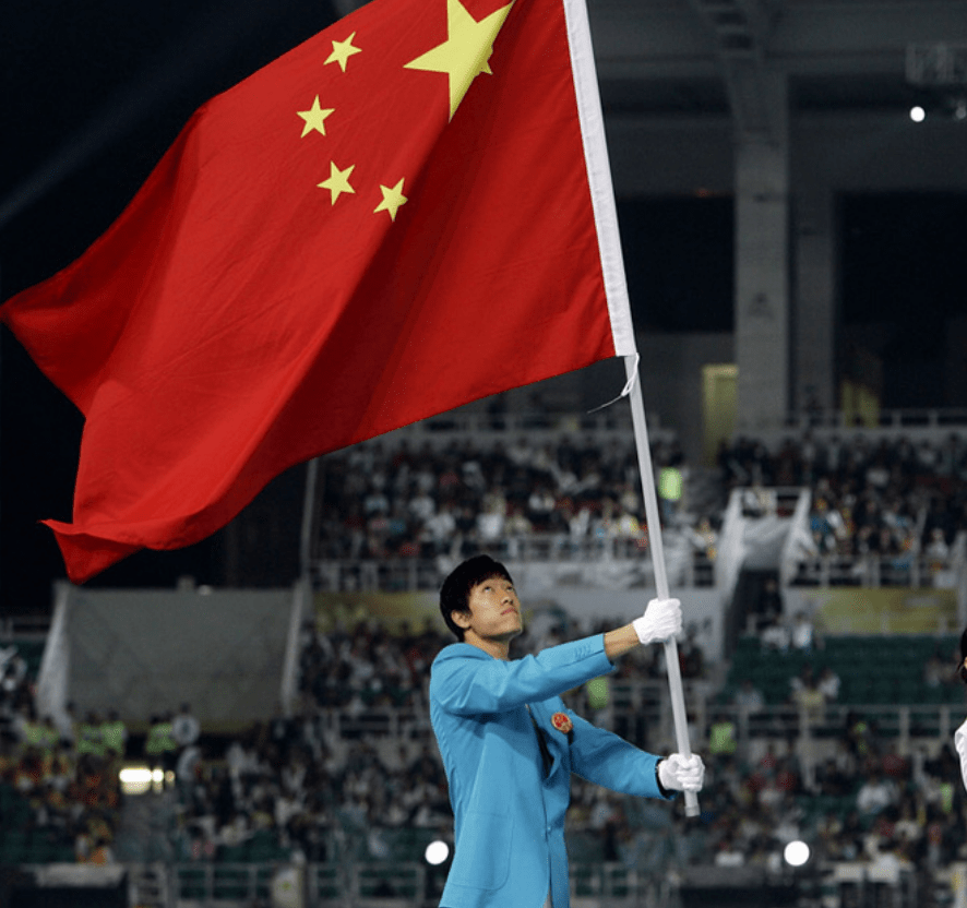原创从奥运旗手选择,看中国队巨大转变:刘翔张宁朱婷先后书写历史!