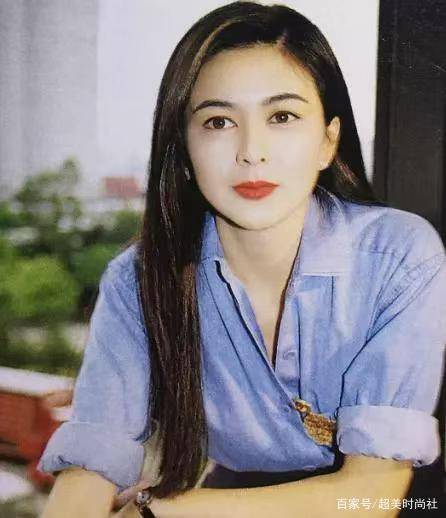 原创女神跌落神坛?56岁关之琳生图被指表情僵硬,怎么老得这么快