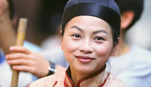 53岁刘玉翠,出道29年成不了女主角,网友纷纷感慨:好演员却不红