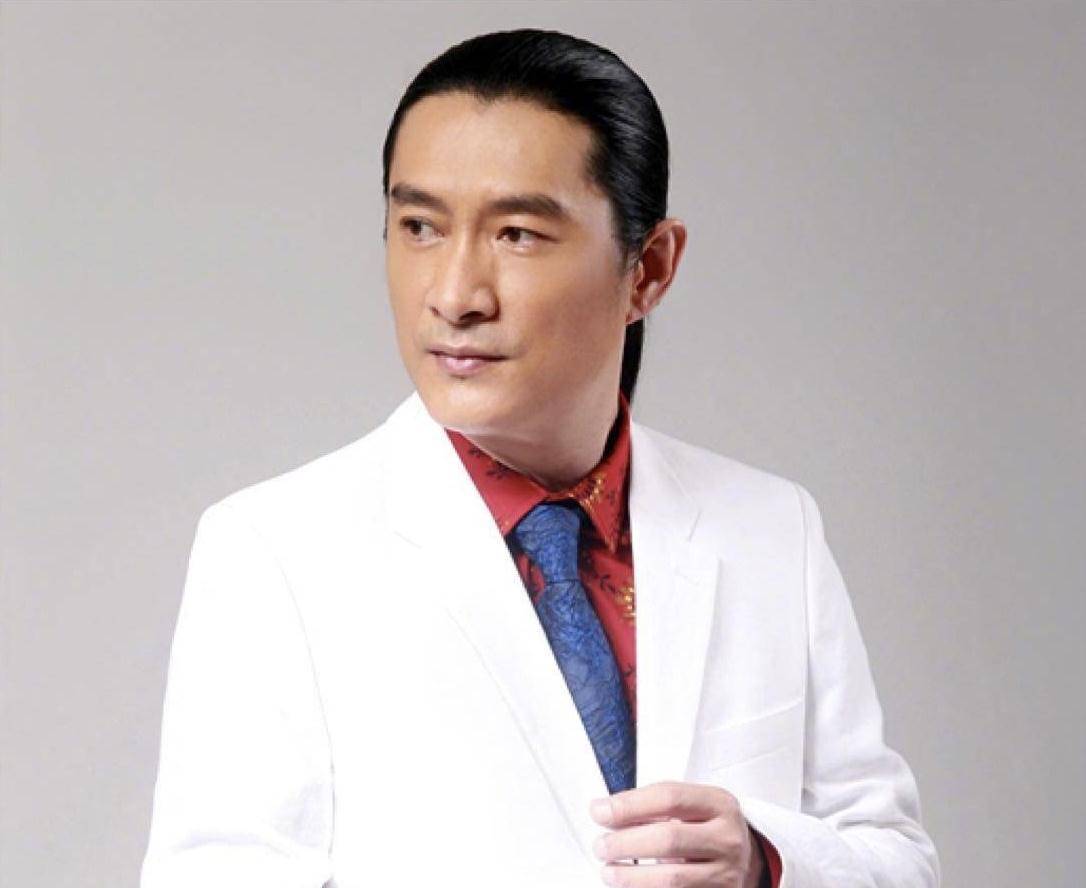 黄安被多次网暴后无奈晒20万元捐款证明逼捐键盘侠闭嘴