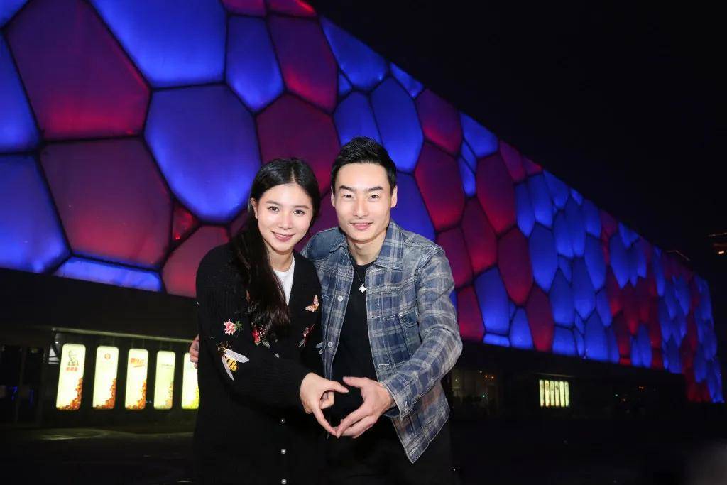 "奥运最强cp"当众求婚:拿最多的金牌,撒最甜的狗粮._秦凯
