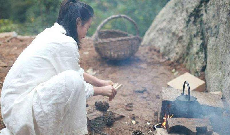 原创终南山上的五千隐士,食物短缺吃饭是大问题,咸菜成"神仙菜"