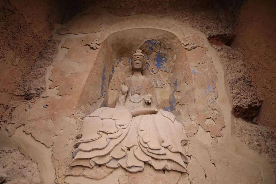 中国四大石窟之一,被誉为东方雕塑艺术陈列馆