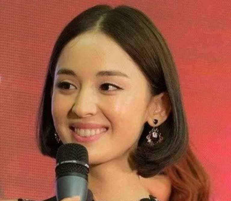 原创龅牙也好看的内地女星只服这5位,都说美人三分龅,果然诚不欺我!