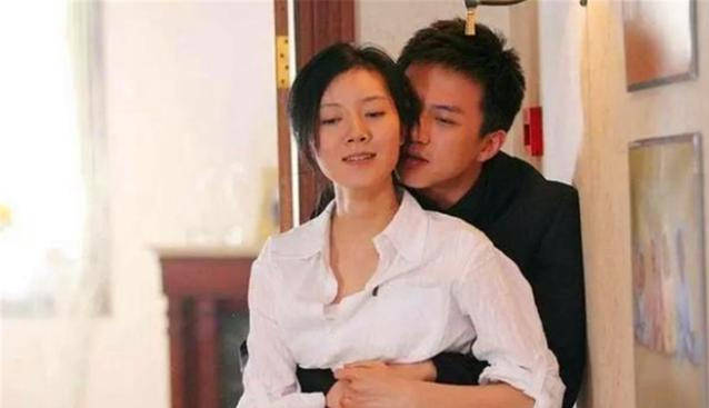 与汪涵分开后,2007年,车晓在拍摄《钻石王老五的艰难爱情》时,遇到